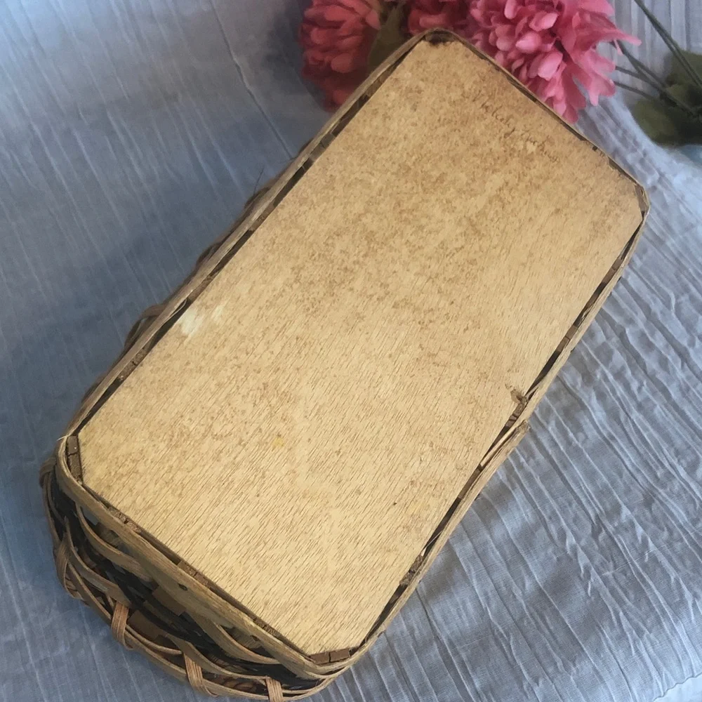 Vintage thick wicker bread basket catch all storage basket bin tan & blue